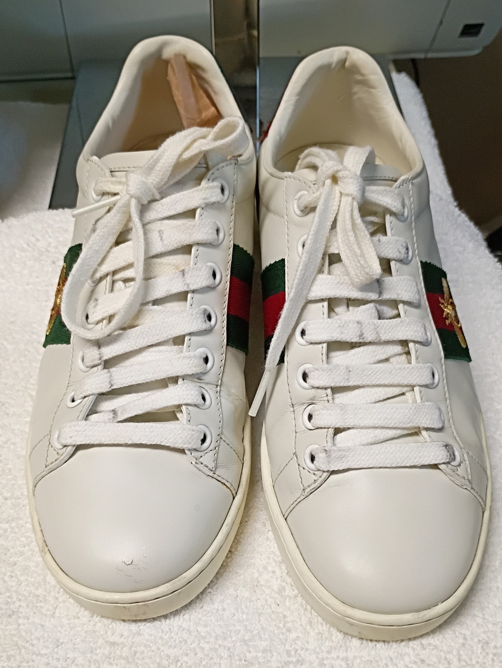 Gucci Ace Embroidered Bee Sneakers
